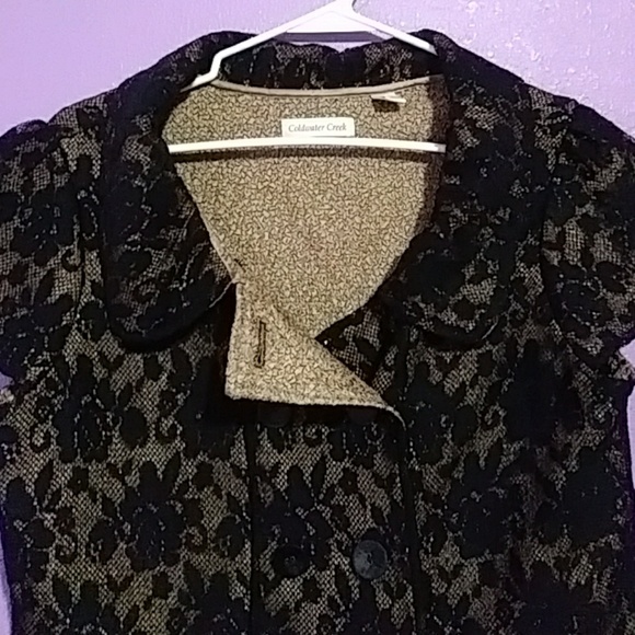 Beautiful lace vest. - Picture 2 of 3